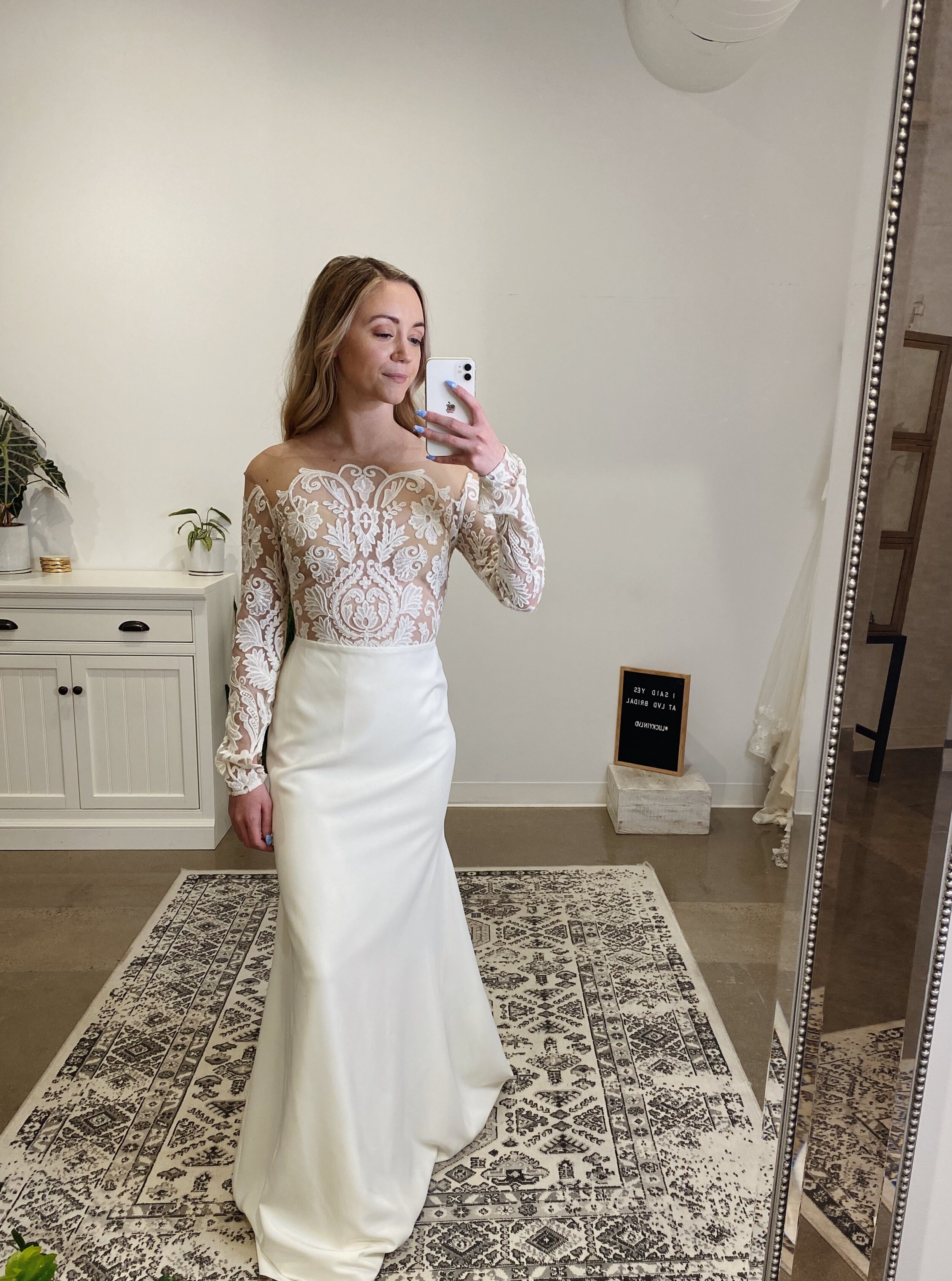 What to Know about Shopping at LVD Bridal Boutique. Desktop Image
