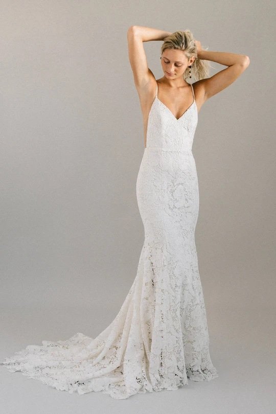 backless-boho-lace-wedding-gown2_540x.jpg