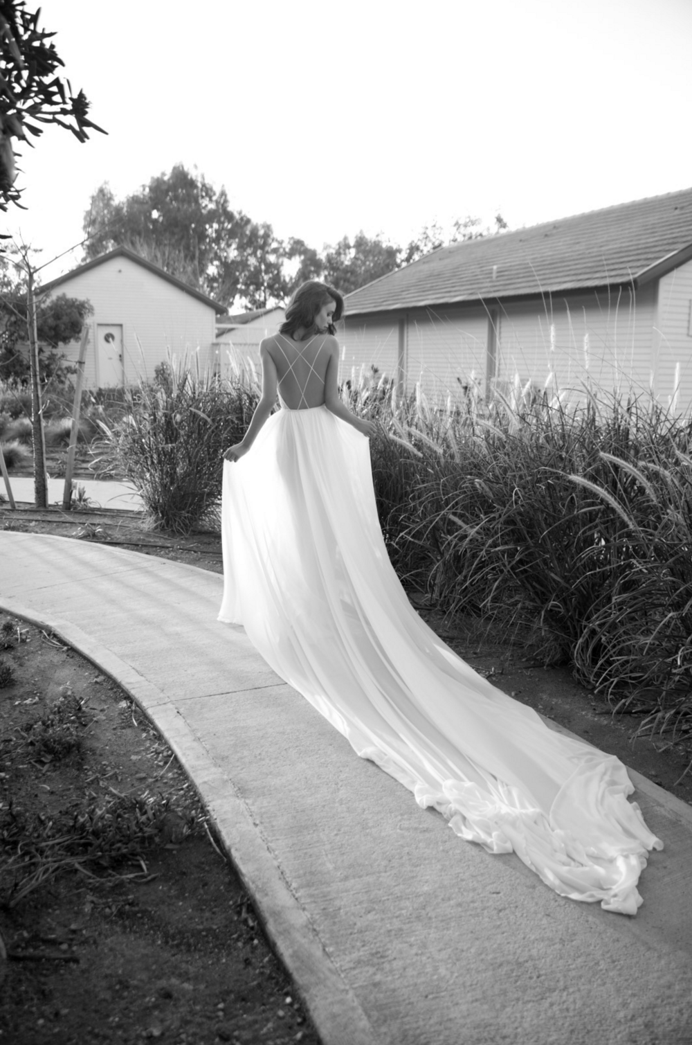 lucia-flora-bridal-wedding-dress.png