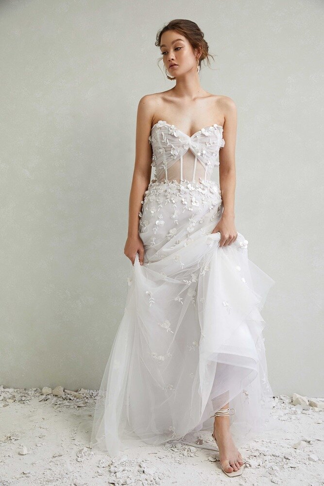 aria-katherine-tash-wedding-dress-front.jpg